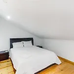 Apartment Santa Marta Lisbon